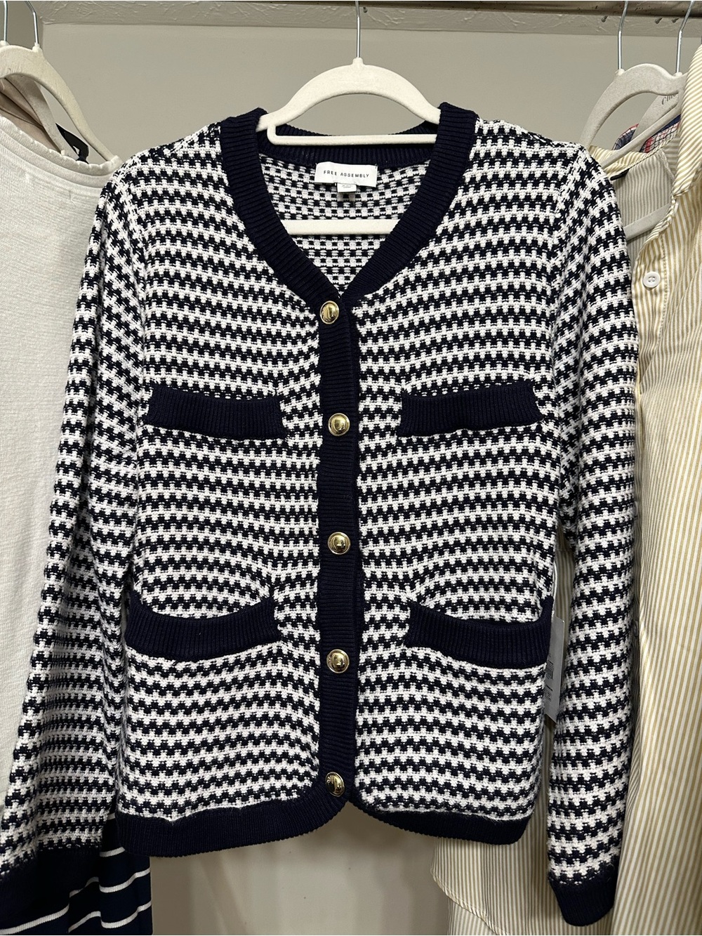Free Assembly Navy & White Houndstooth Knit Lady Jacket Cardigan w/ Gold Buttons